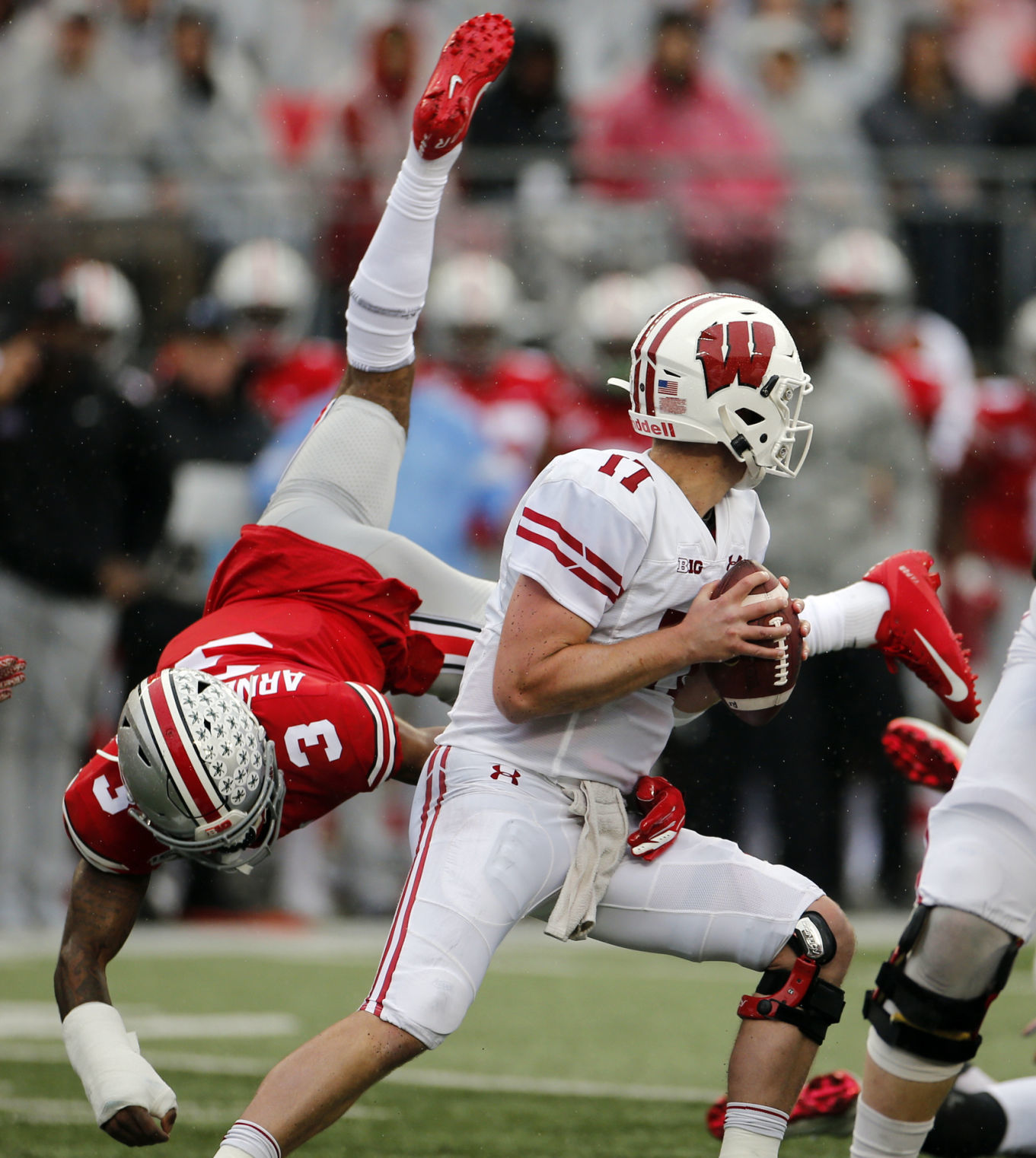 Buckeyes 38, Badgers 7